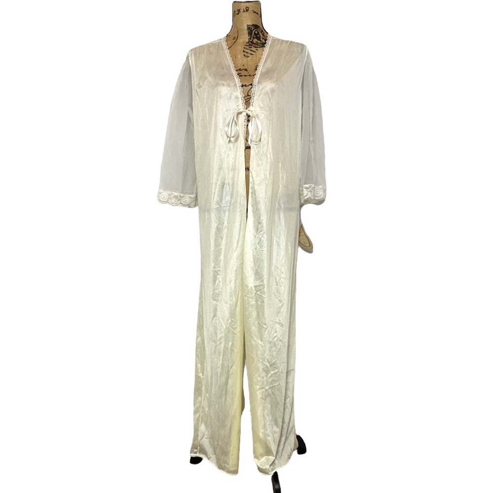 NWT Ivory Open Front Lace Bow Robe Nightwear